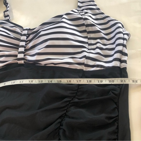 Daci Retro Colorblock Stripes Tummy Control Ruched One Piece Swimsuit Plus 28W - Picture 11 of 13